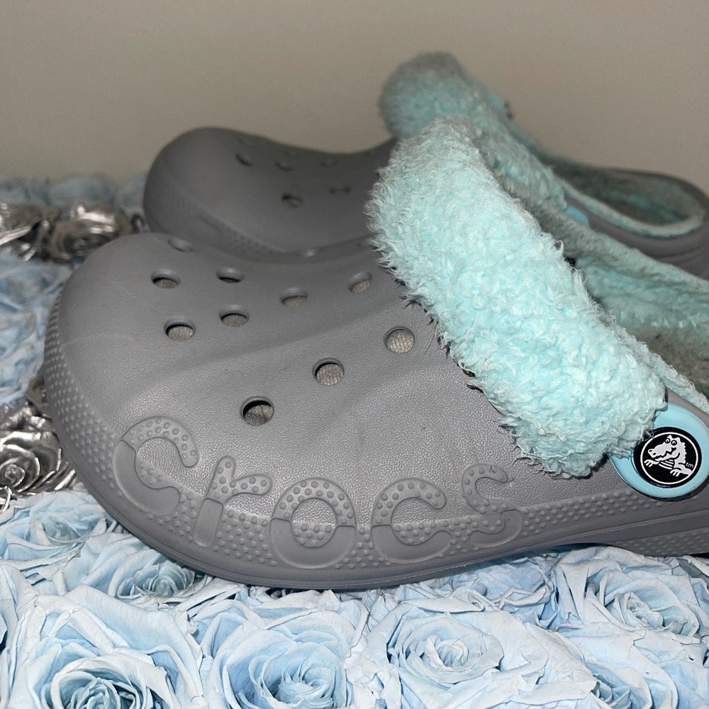 Crocs Baya Lined Fuzz Strap Clogs